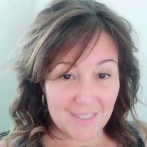 Meet your Posher, Cheri